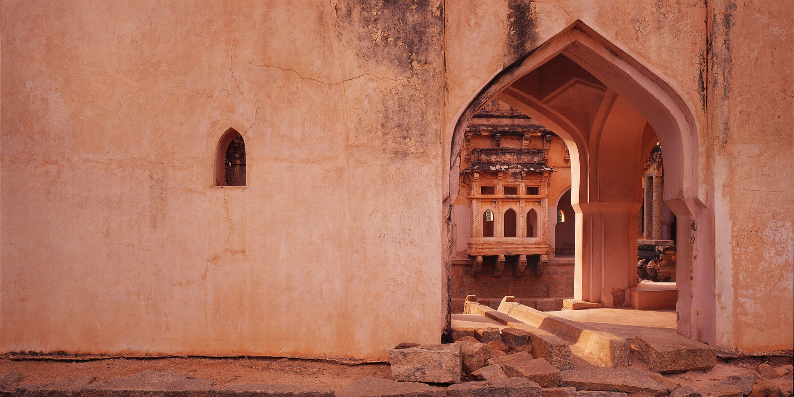 India, the Queens baths Hempi