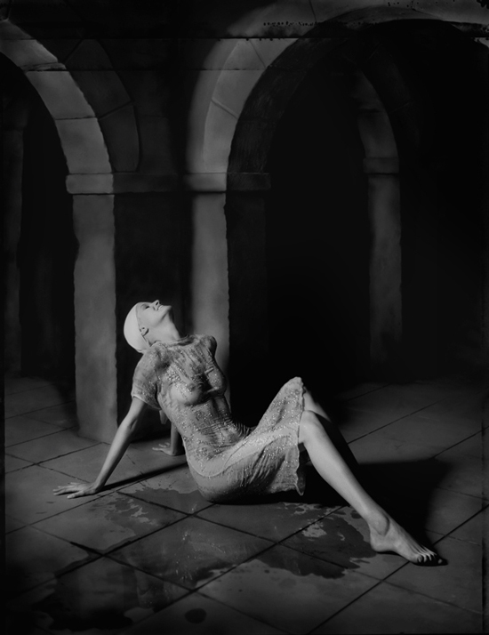 Model Bina, under the arches