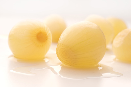 Homemade pickle onions